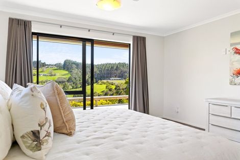 Photo of property in 165b Oraha Road, Kumeu, 0892