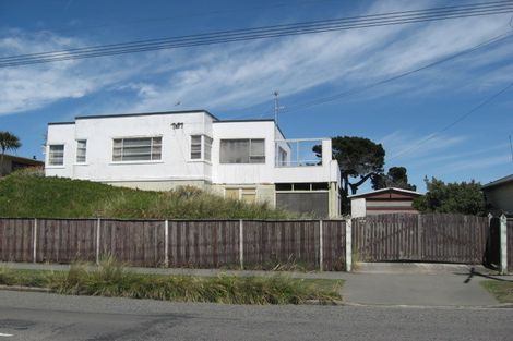 Photo of property in 414 Marine Parade, South New Brighton, Christchurch, 8062
