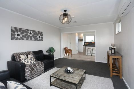 Photo of property in 53 Herbert Avenue, Cloverlea, Palmerston North, 4412