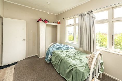 Photo of property in 16 Aotea Street, Castlecliff, Whanganui, 4501