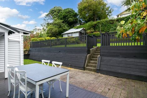 Photo of property in 30 Izard Road, Khandallah, Wellington, 6035