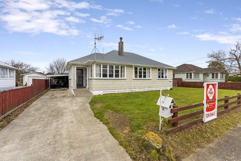 Photo of property in 14 Edward Street, Pahiatua, 4910