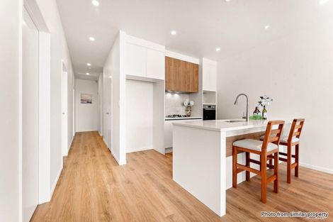 Photo of property in 16 Puhikawa Street, Massey, Auckland, 0614
