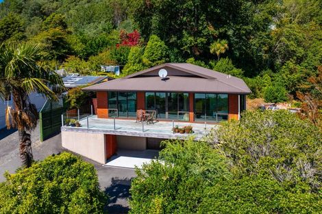 Photo of property in 67a York Street, Picton, 7220