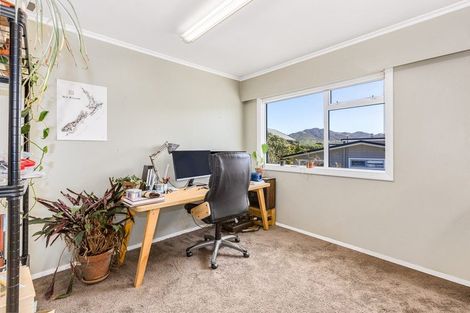 Photo of property in 7 Krishna Way, Khandallah, Wellington, 6035