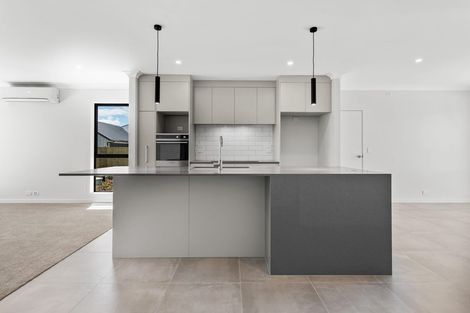 Photo of property in 32a Cadwil Drive, Beachlands, Auckland, 2018