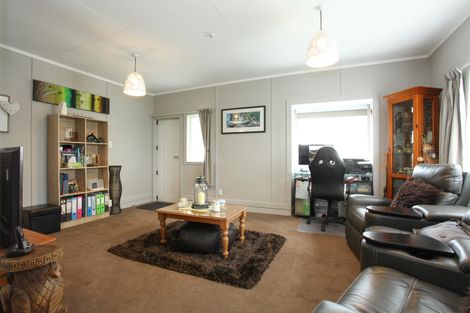 Photo of property in 7a Main Road, Raglan, 3225