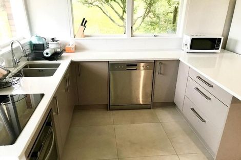 Photo of property in 2/5 Keldale Place, Forrest Hill, Auckland, 0620