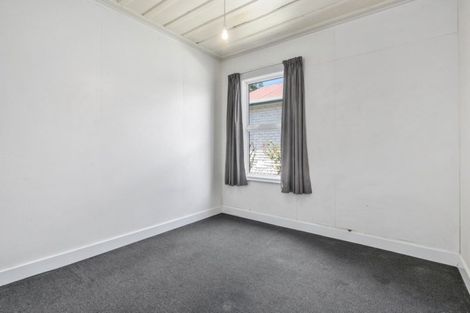 Photo of property in 52 Howe Street, North Dunedin, Dunedin, 9016