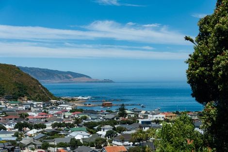 Photo of property in 10 Maybury Way, Island Bay, Wellington, 6023