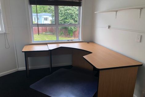 Photo of property in 11 Moncrieff Avenue, Fairfield, Hamilton, 3214