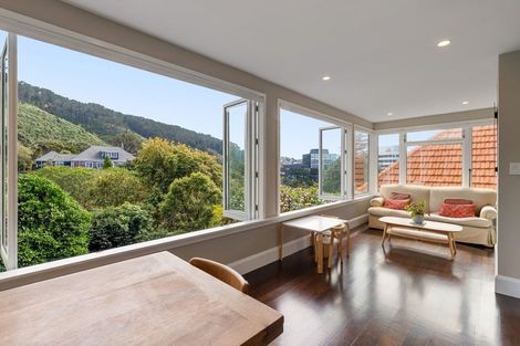 Photo of property in 84 Bolton Street, Kelburn, Wellington, 6012