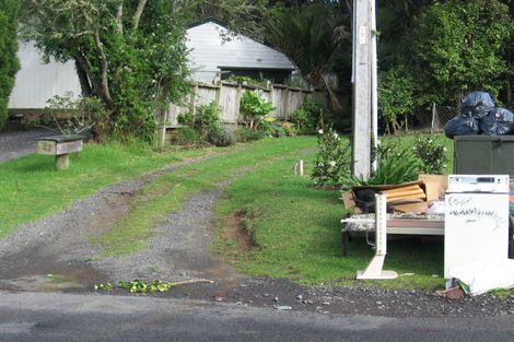Photo of property in 43 Minnehaha Avenue, Titirangi, Auckland, 0604