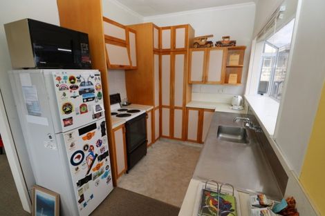 Photo of property in 22 Nelson Street, Foxton Beach, Foxton, 4815