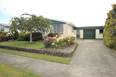 Photo of property in 19 Vera Street, Gore, 9710