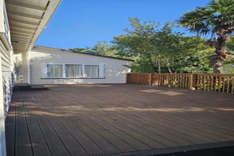 Photo of property in 581 Great South Road, Rosehill, Papakura, 2113