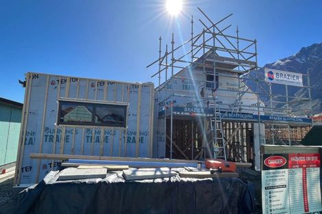 Photo of property in 18 Plough Street, Jacks Point, 9371