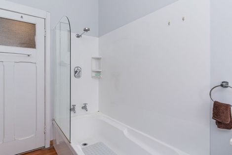 Photo of property in 44 Queen Street, Feilding, 4702