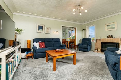 Photo of property in 22 Brandon Road, Glen Eden, Auckland, 0602