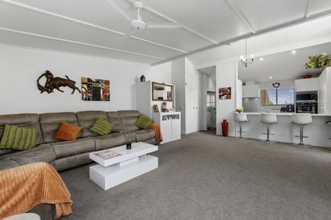 Photo of property in 203a Thirteenth Avenue, Tauranga South, Tauranga, 3112