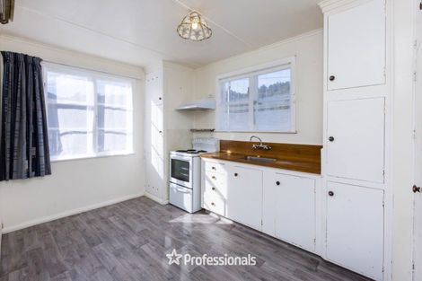 Photo of property in 17 Peck Street, Taita, Lower Hutt, 5011