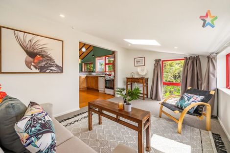 Photo of property in 6 Sarah Way, Crofton Downs, Wellington, 6035