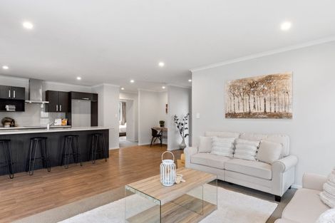 Photo of property in 25 Emerald Shores Drive, Papamoa Beach, Papamoa, 3118