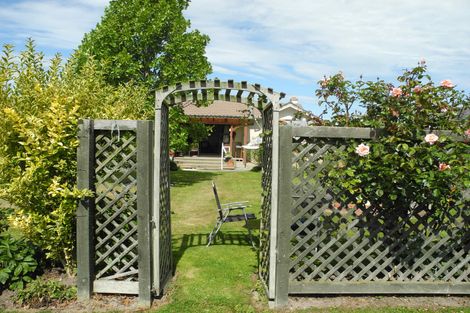 Photo of property in 8 Moorhouse Street, Waimate, 7924