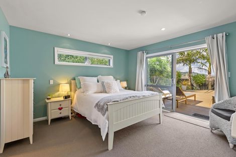 Photo of property in 8 Puka Place, Raglan, 3225