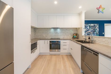 Photo of property in 10 Meadowbank Drive, Belmont, Lower Hutt, 5010