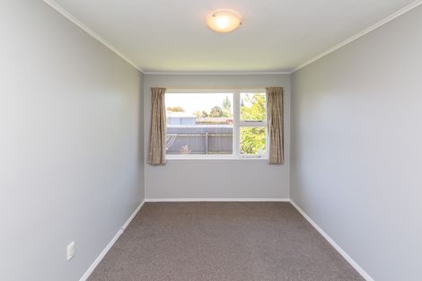 Photo of property in 31 Wainoni Road, Wainoni, Christchurch, 8061
