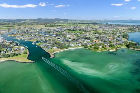 Photo of property in 46 One Tree Point Road, One Tree Point, 0118