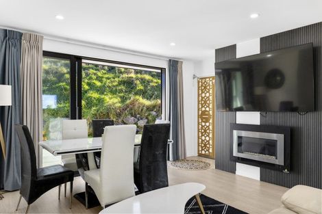 Photo of property in 5 Grandview Lane, Acacia Bay, 3385