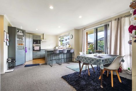 Photo of property in 5 Locksley Lane, Hamilton East, Hamilton, 3216