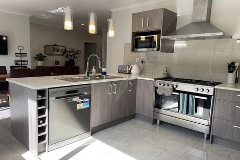 Photo of property in 23 Arranmore Drive, Flat Bush, Auckland, 2019