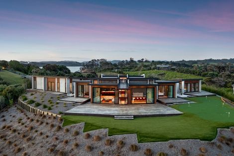 Photo of property in 196 Ridge Road, Mahurangi East, Warkworth, 0982