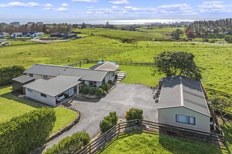 Photo of property in 425 Clarks Beach Road, Waiau Pa, Pukekohe, 2679