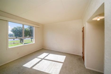 Photo of property in 371 Waihi Road, Normanby, Hawera, 4614