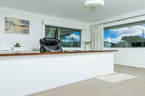 Photo of property in 1/2 Ocean View Road, Milford, Auckland, 0620