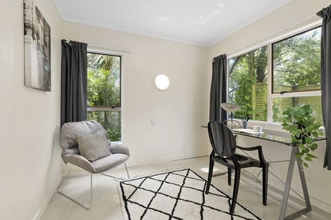 Photo of property in 12 Florio Terrace, Tawa, Wellington, 5028