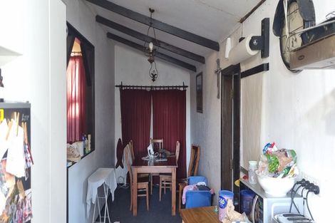 Photo of property in 150 Wirihana Road, Hawera, 4674