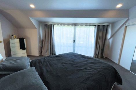 Photo of property in 126 Wiseley Road, West Harbour, Auckland, 0618