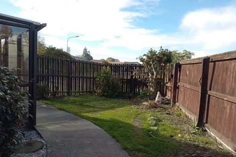 Photo of property in 1/15 Thornhill Place, Sockburn, Christchurch, 8042
