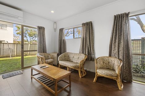 Photo of property in 1 Butia Avenue, Henderson, Auckland, 0612