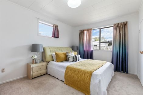 Photo of property in 20 Chesley Place, Half Moon Bay, Auckland, 2012