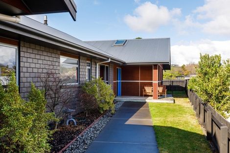 Photo of property in 9 Fernbrook Drive, Hurworth, New Plymouth, 4310