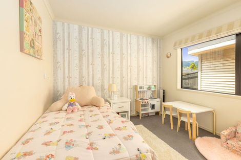 Photo of property in 65 Awatea Avenue, Paraparaumu, 5032
