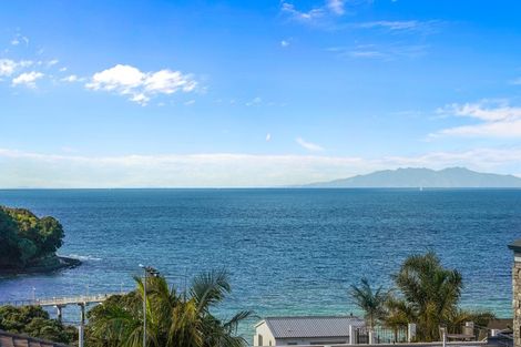 Photo of property in 19 Scarboro Terrace, Murrays Bay, Auckland, 0630