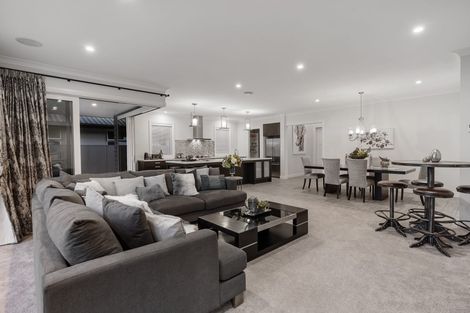 Photo of property in 13 Milano Boulevard, Karaka, Papakura, 2113