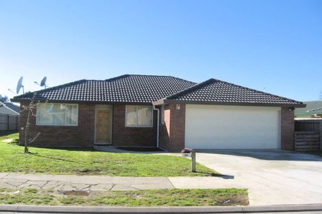 Photo of property in 38 Castlefinn Drive, Weymouth, Auckland, 2103